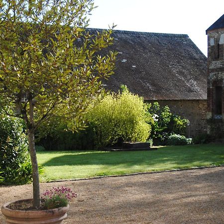 Au Calme Dans La Campagne Du Haut Anjou Pouance Exterior photo