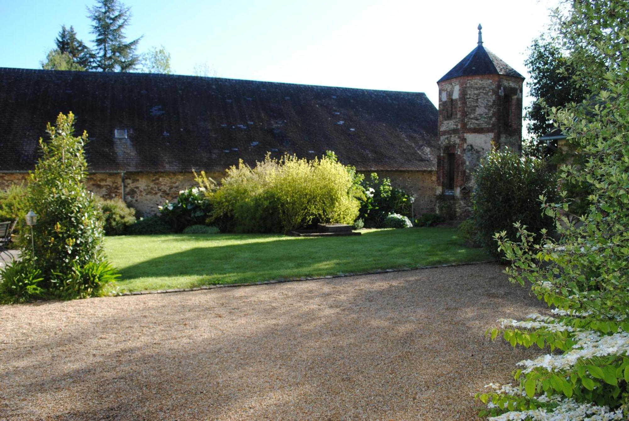Au Calme Dans La Campagne Du Haut Anjou Pouance Exterior photo